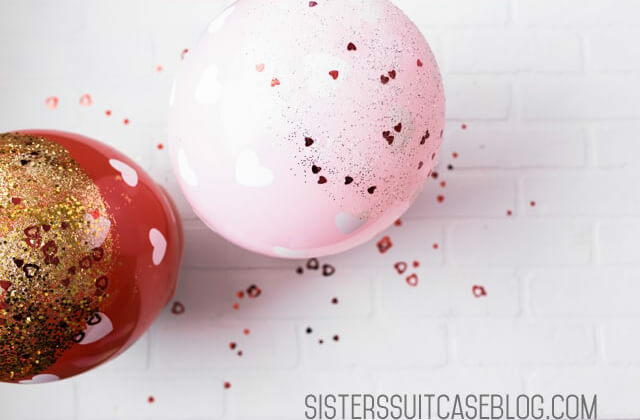 Glitzernde Luftballons zum Valentinstag