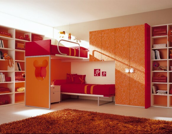 Chambre d'enfants avec lits superposés