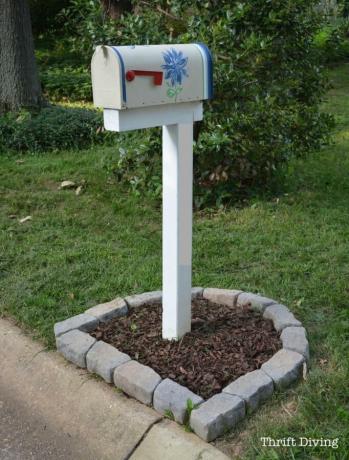 Lindo buzón de correo pintado personalizado