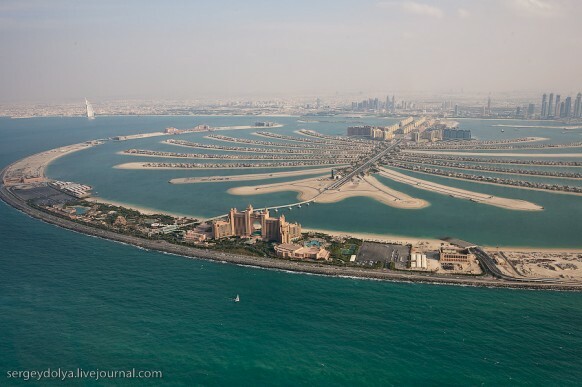 město Dubaj - regenerované ostrovy