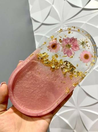 Petite Pink และ Gold Tray
